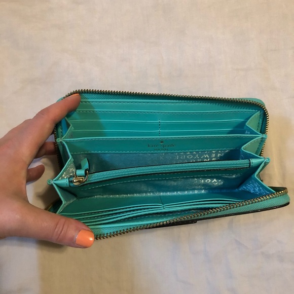 Kate spade turquoise wallet - Picture 6 of 10